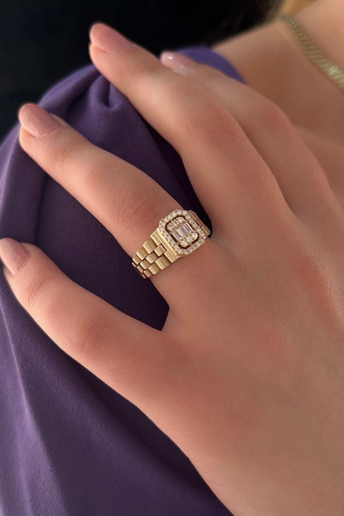 14ct Gold Cord Baguette Ring