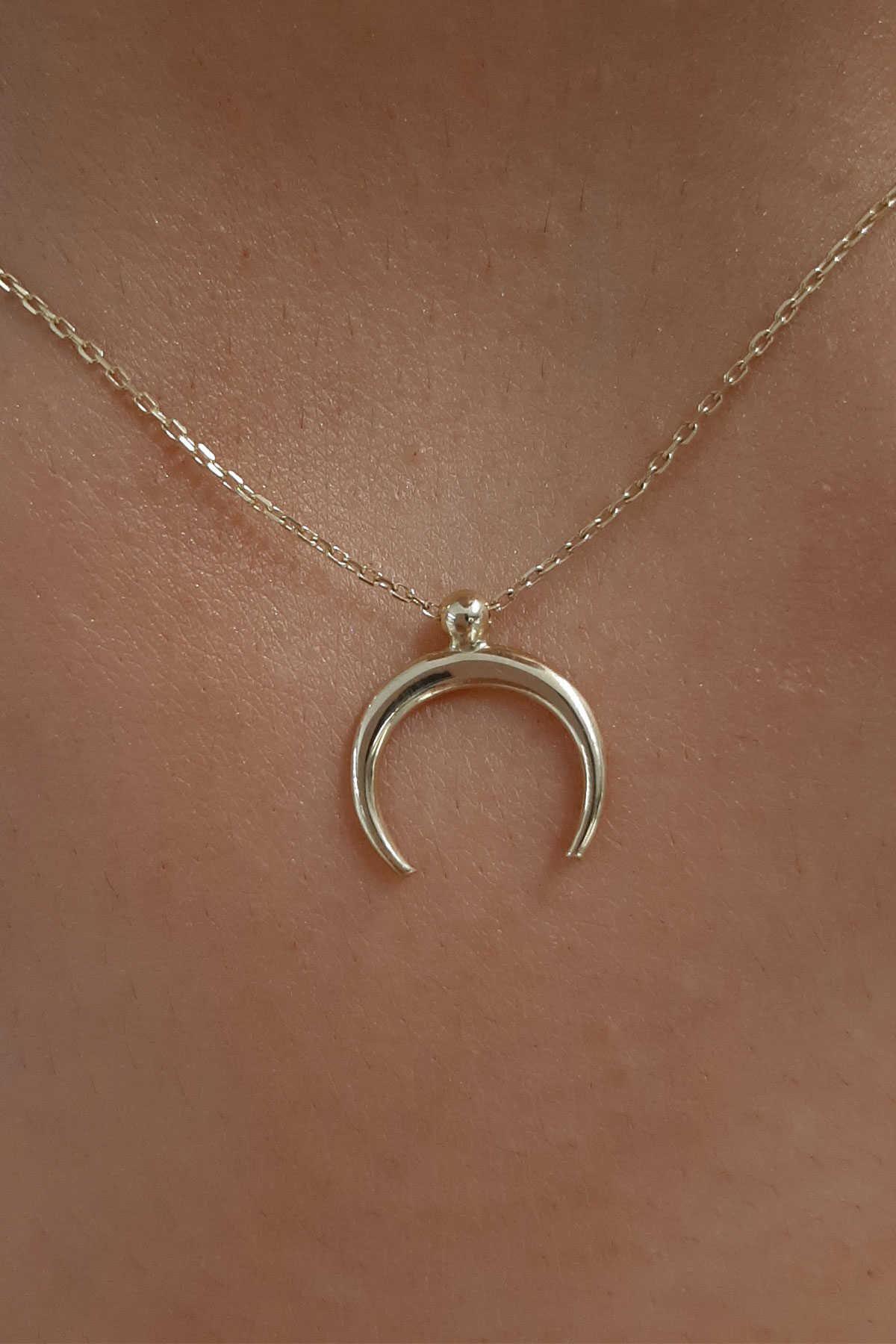 14ct Gold Crescent Necklace