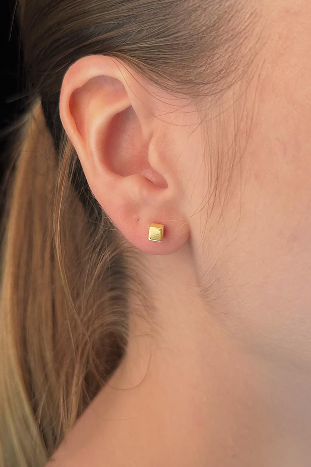 14K Gold Cube Stud Earrings 2