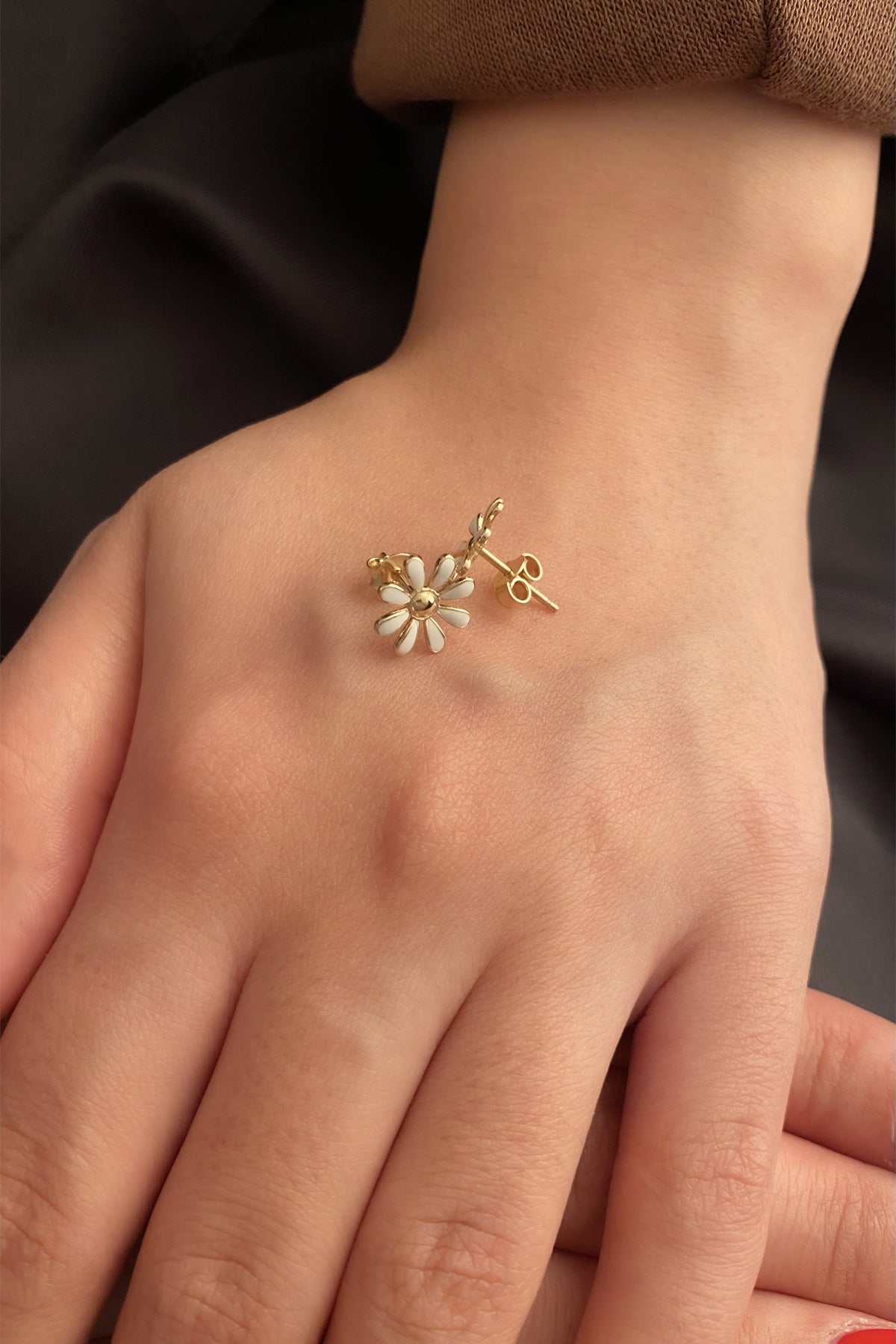 14ct Gold Daisy Earrings