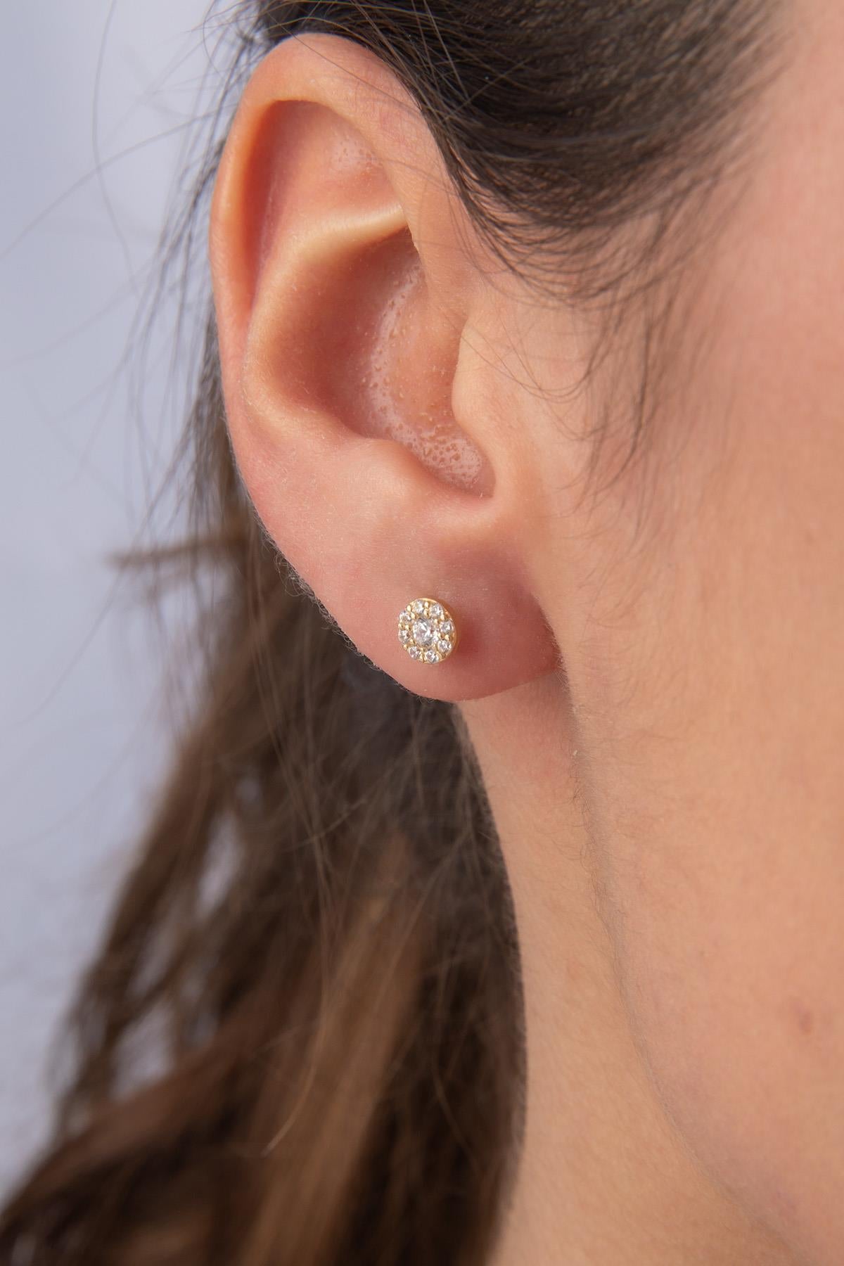 14ct Gold Daisy Stone Stud Earrings