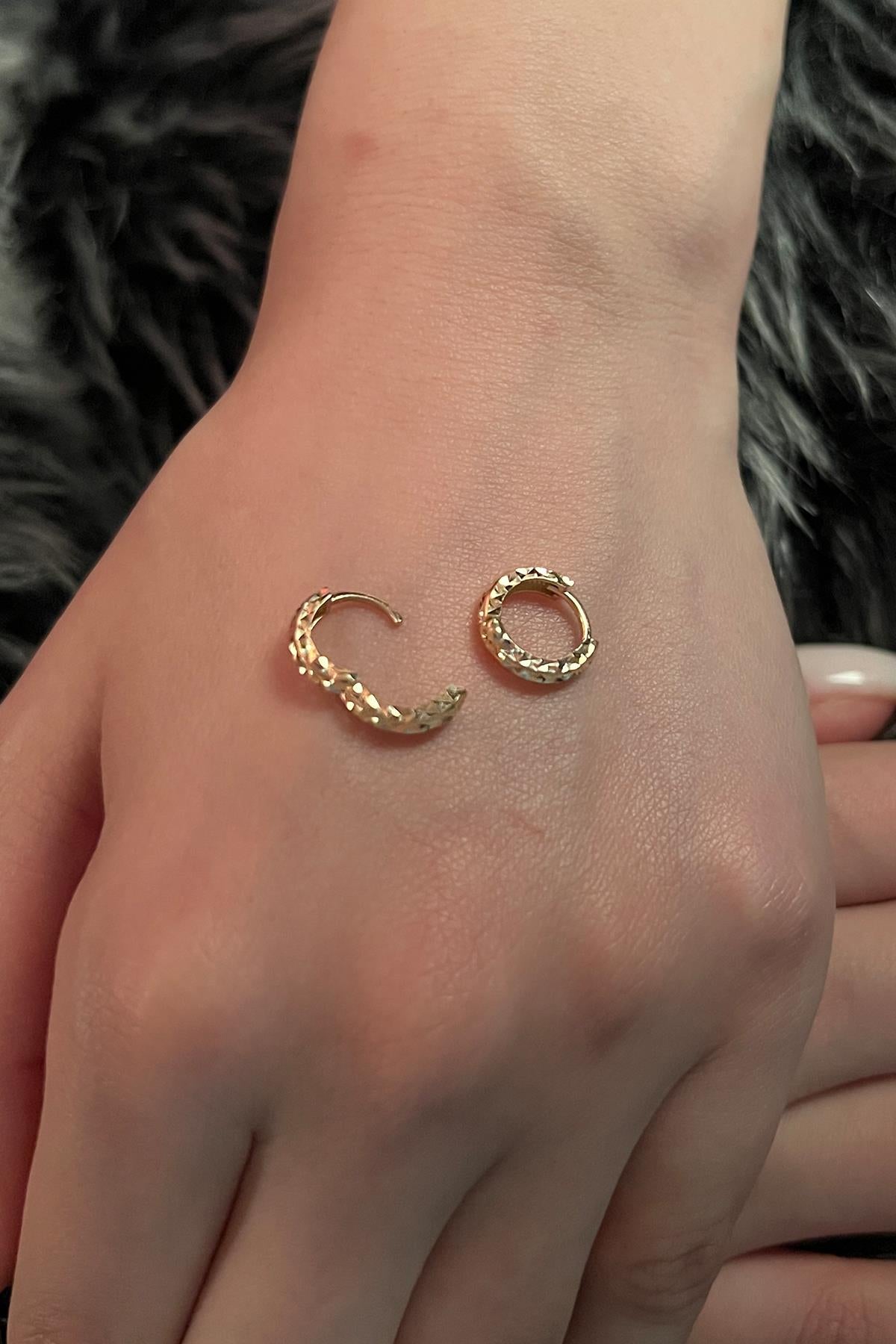 14ct Gold Diamond Cut Huggie Earrings 1