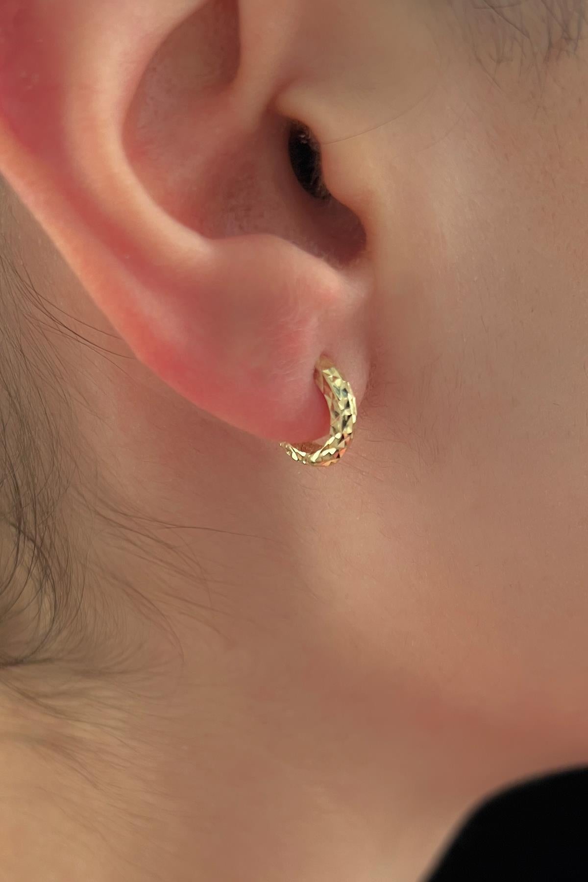 14ct Gold Diamond Cut Huggie Earrings 2