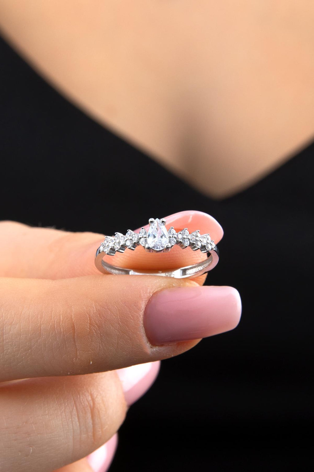 14ct Gold Drop Stone Ring