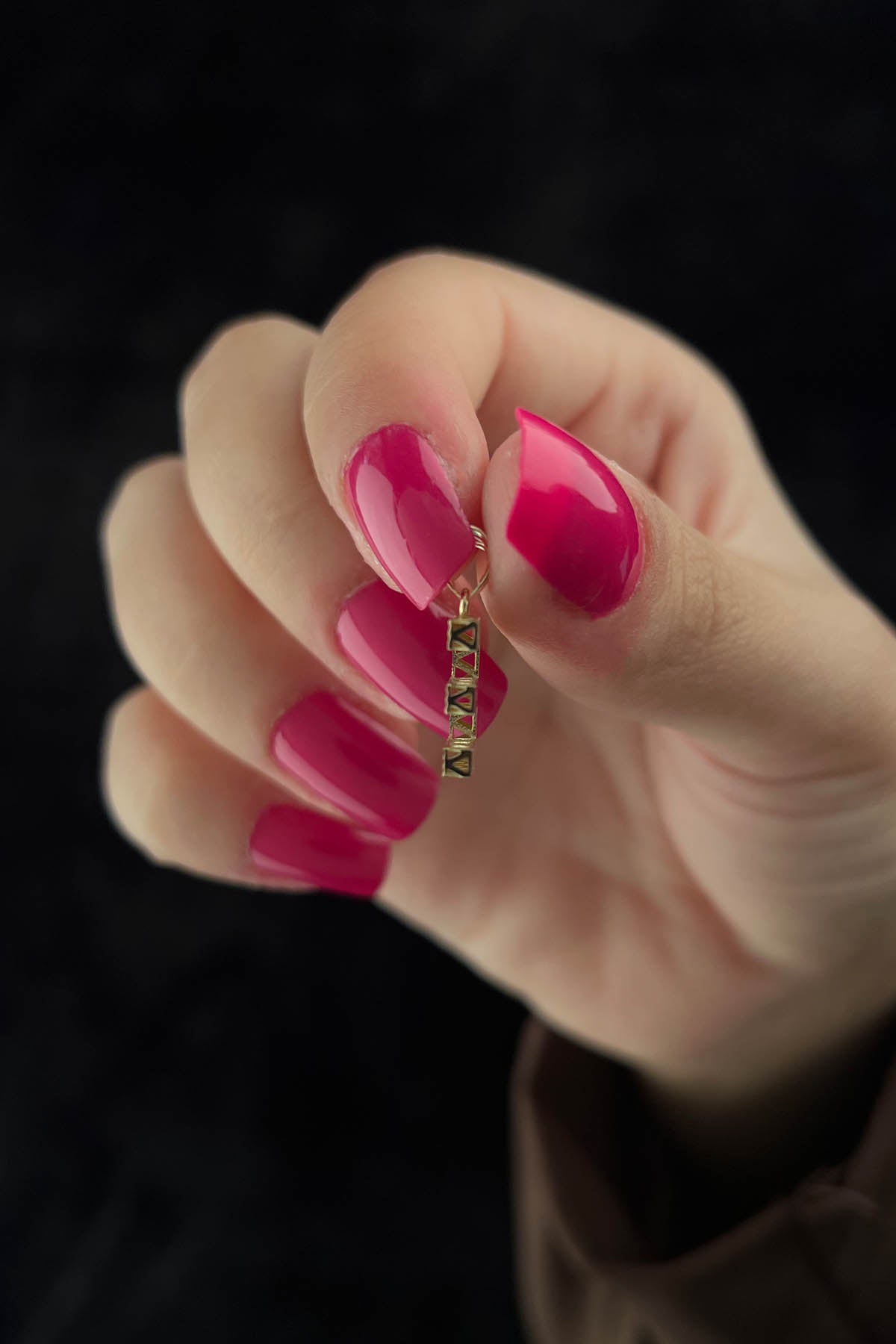 14ct Gold E Letter Mini Shine Pendant