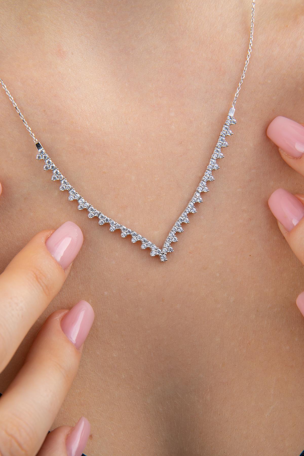 14ct Gold Elegant Stone Necklace