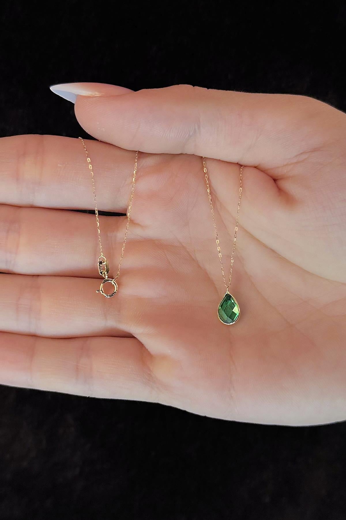 14ct Gold Emerald Stone Drop Shape Necklace