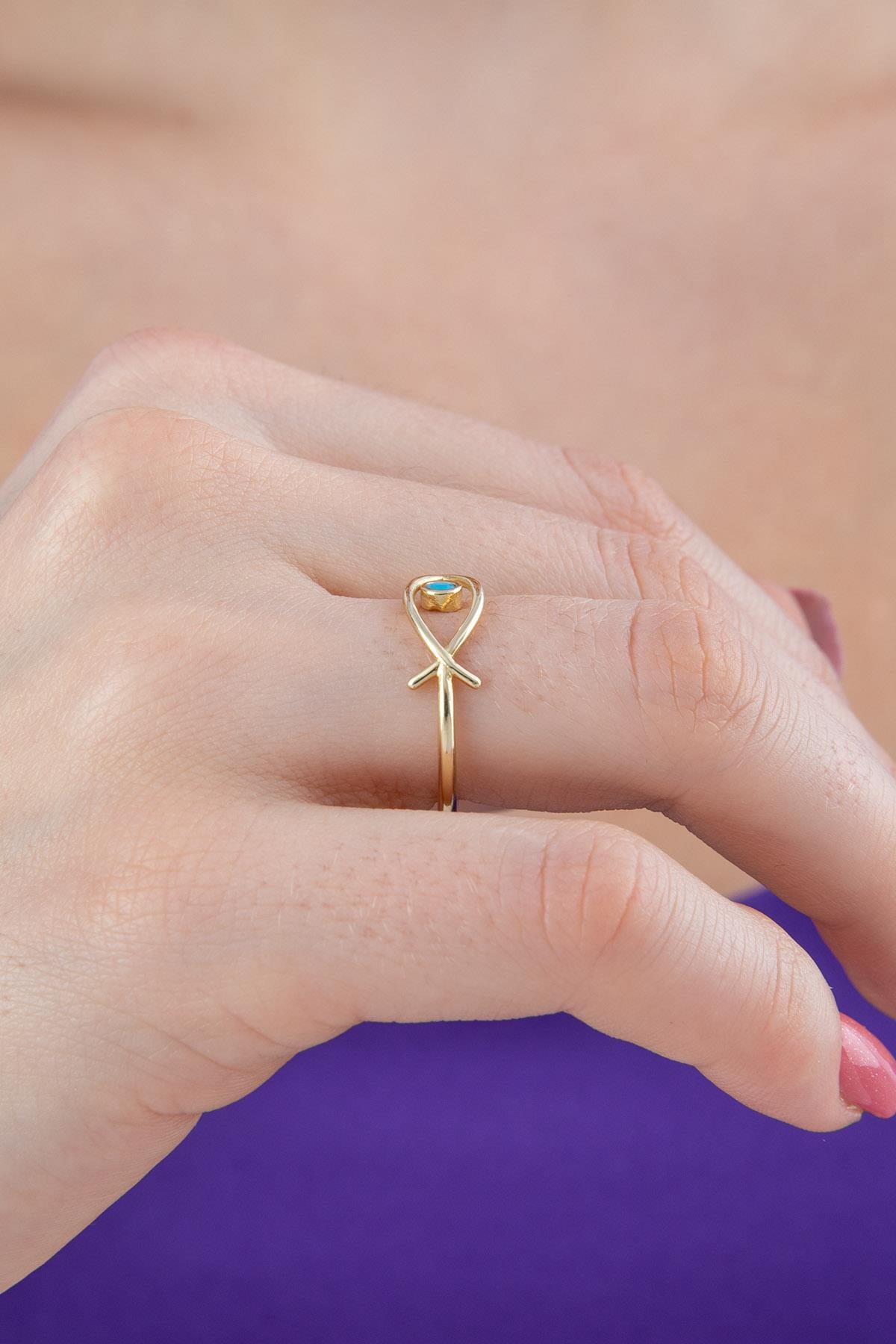 14K Gold Fish Shaped Ring With Big Turquoise Stone