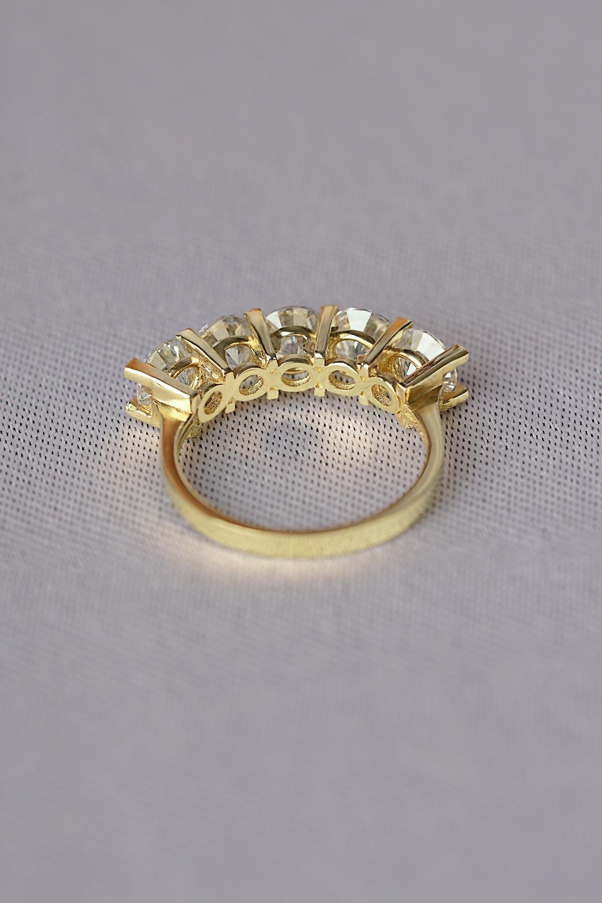 14ct Gold Five Stone Ring