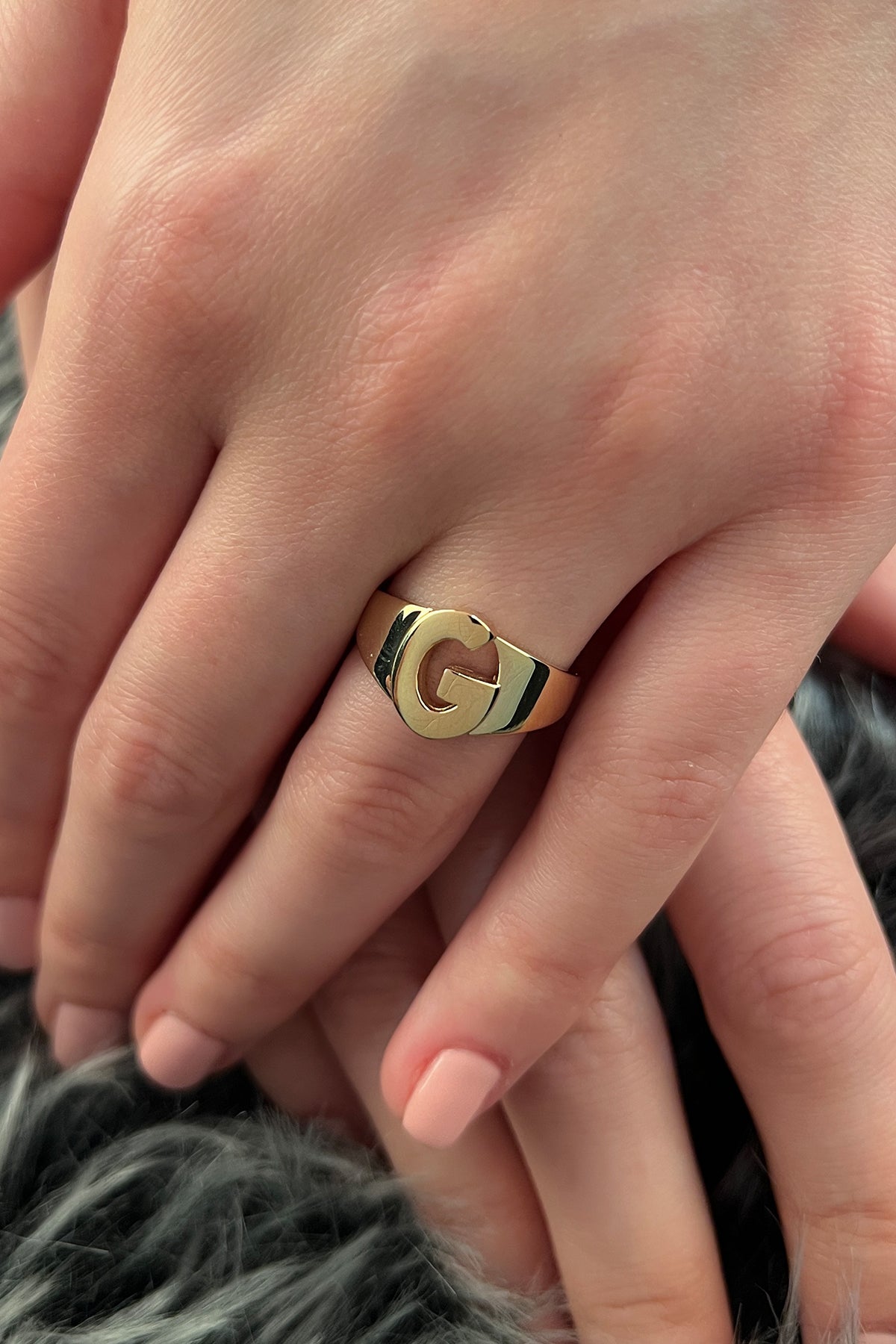 14ct Gold G Initial Ring