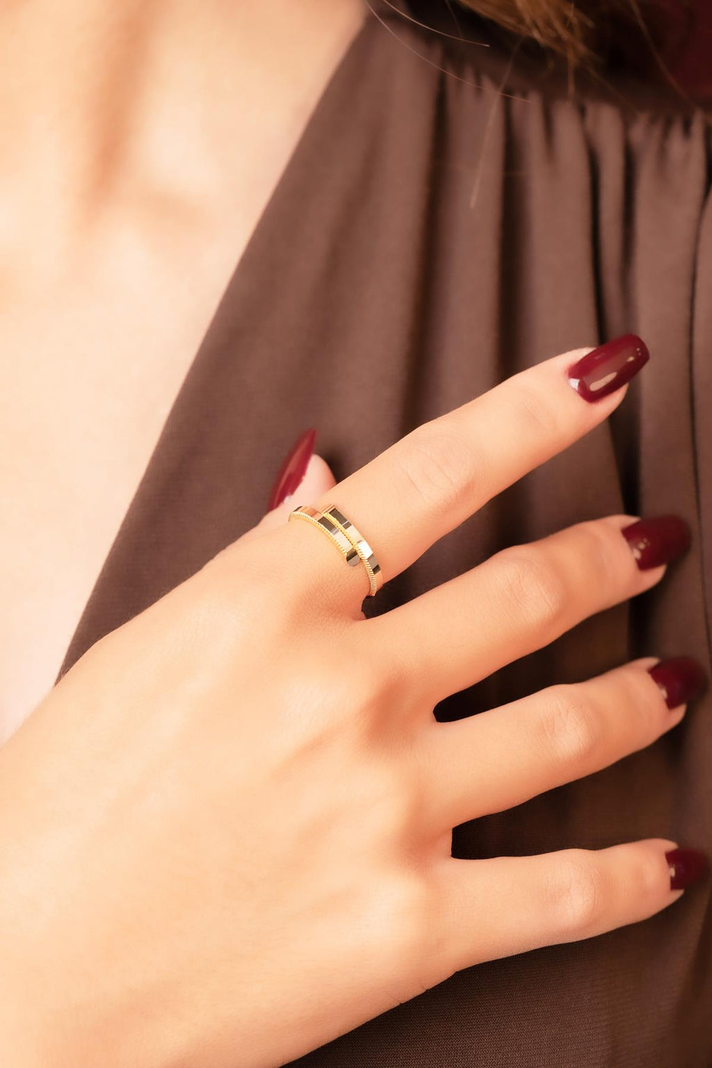 14ct Gold Gleaming Angular Ring