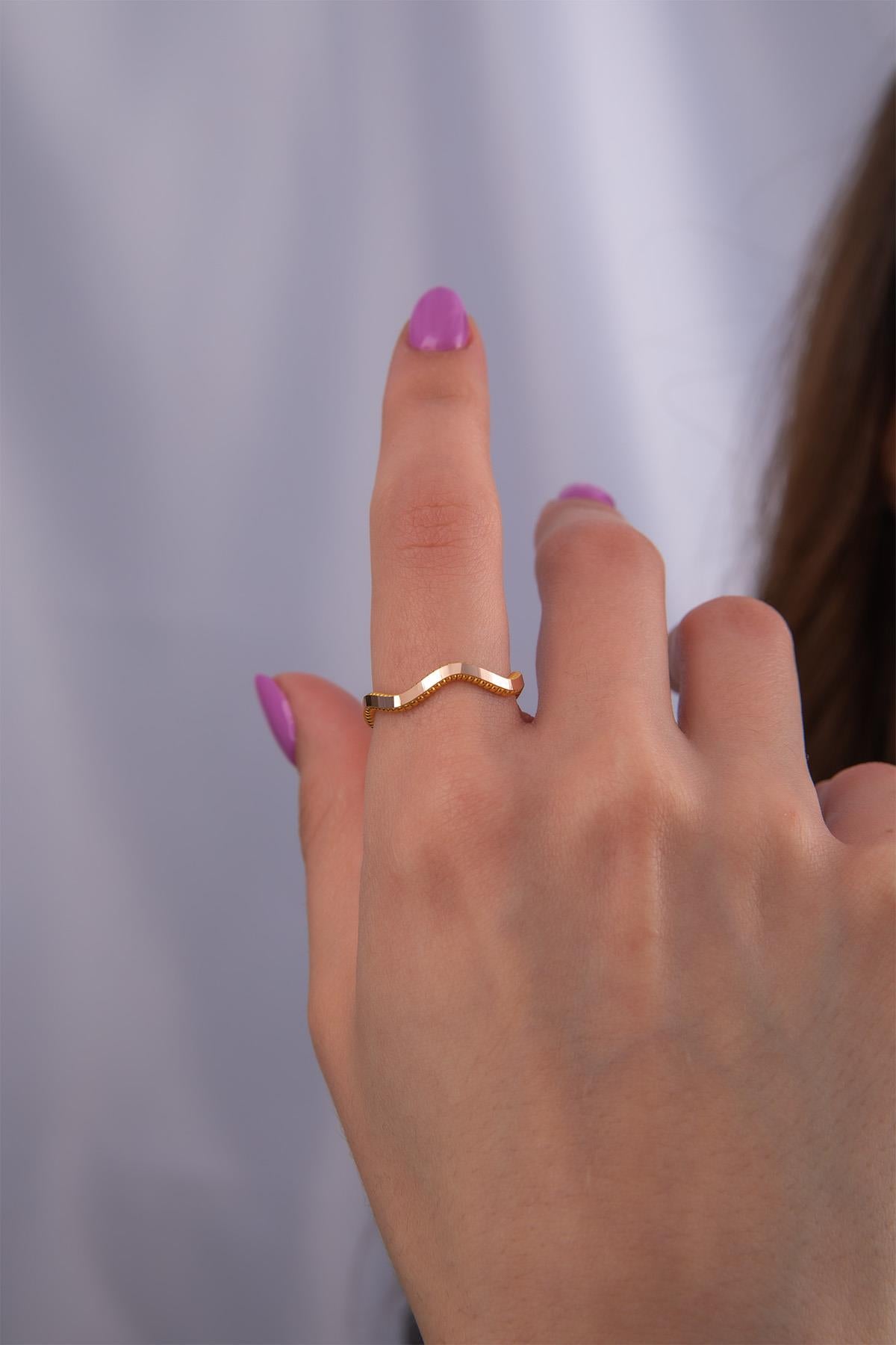 14ct Gold Gleaming Zigzag Ring