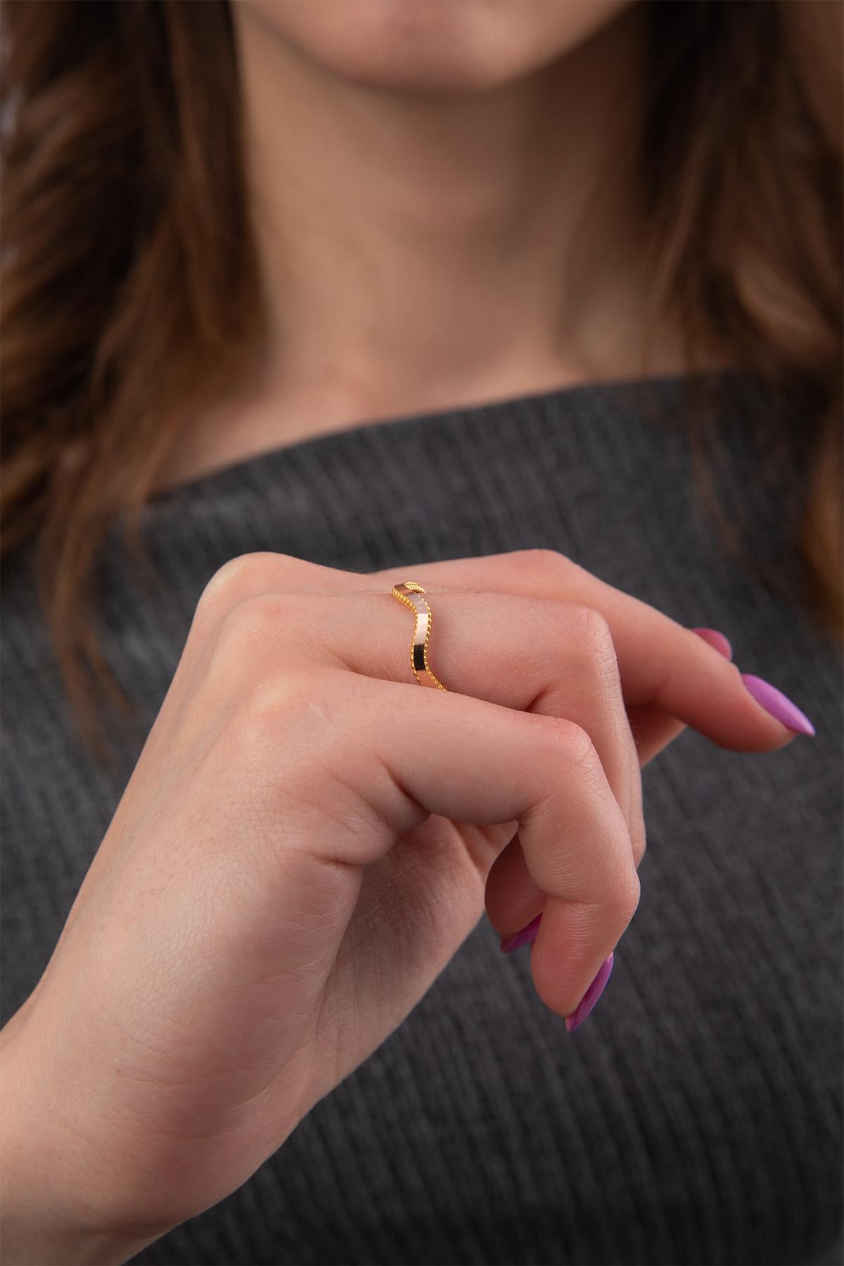 14ct Gold Gleaming Zigzag Ring