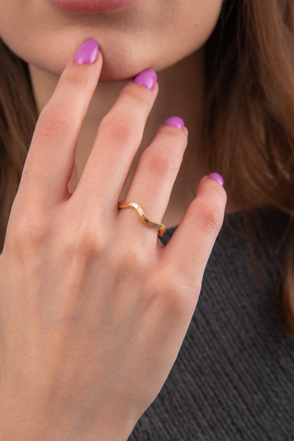14ct Gold Gleaming Zigzag Ring
