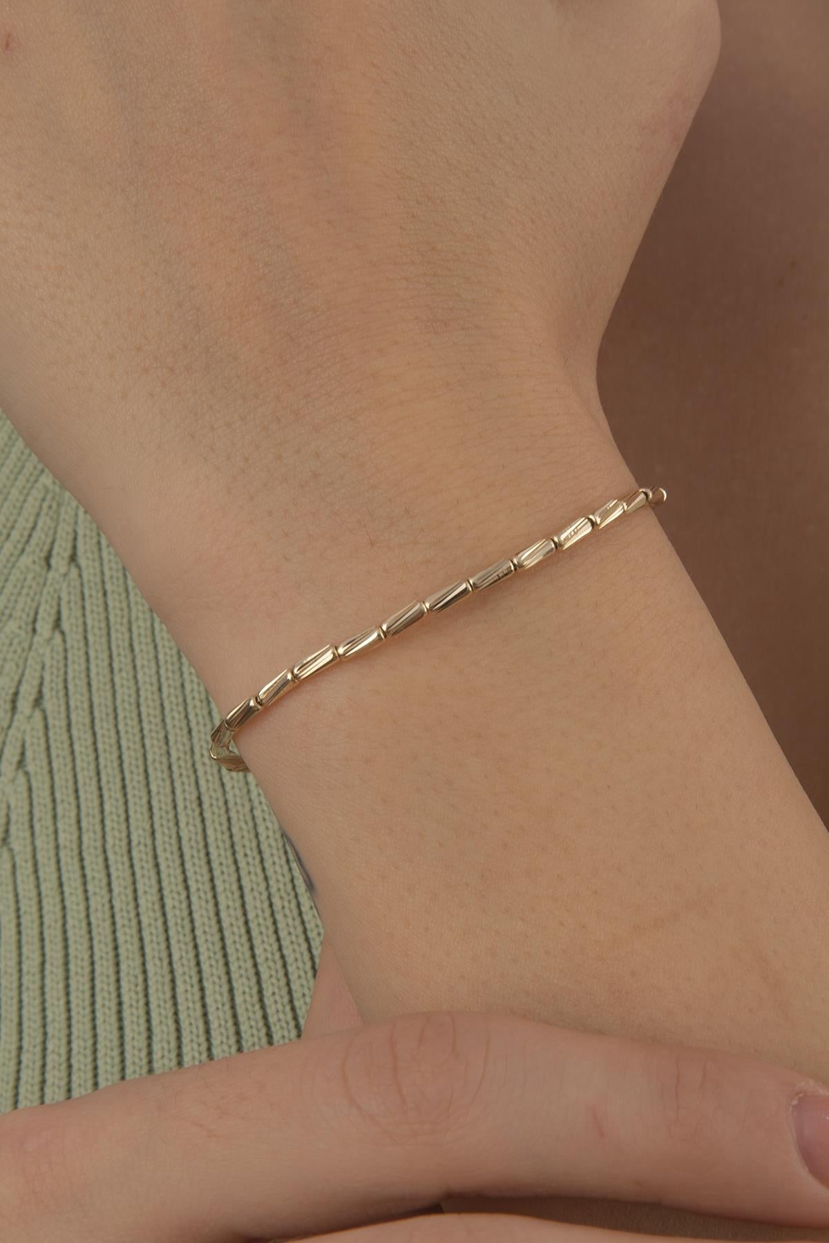 14K Gold Heart Dangle Roller Chain Bracelet