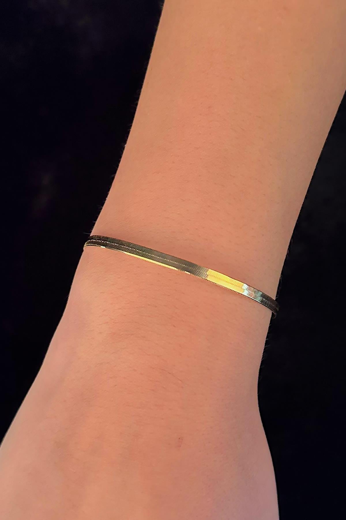 14ct Gold Herringbone Bracelet   0.120 inch