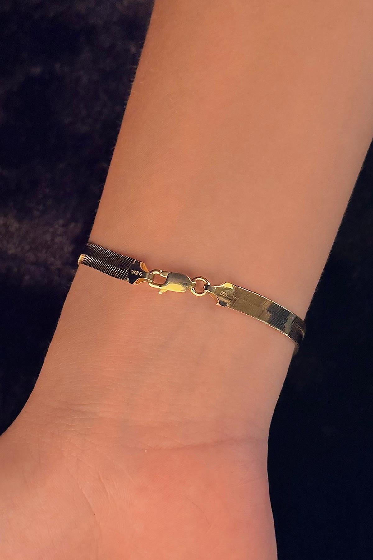 14K Gold Herringbone Bracelet   0.220 inch