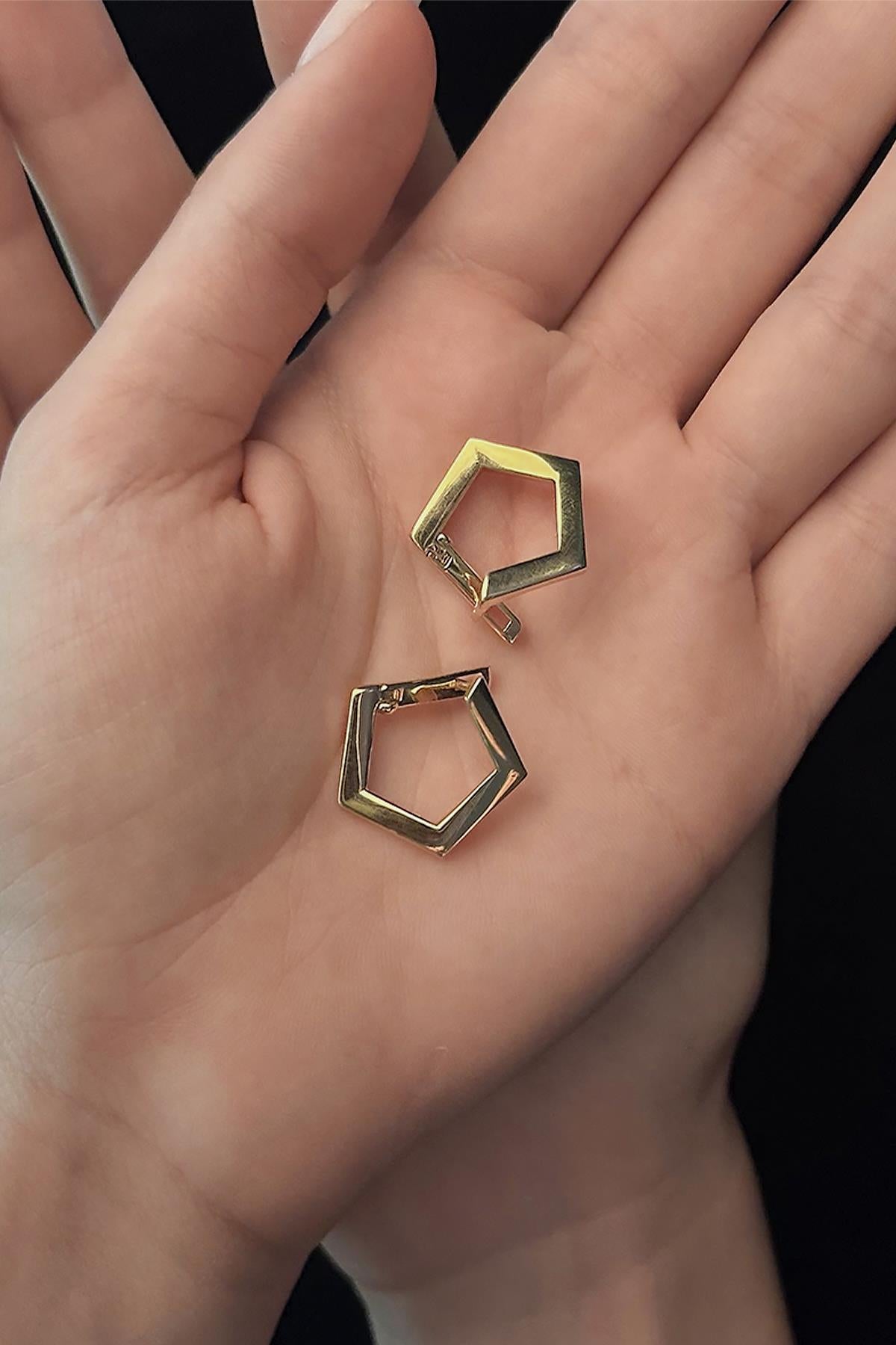 14ct Gold Hexagon Earrings