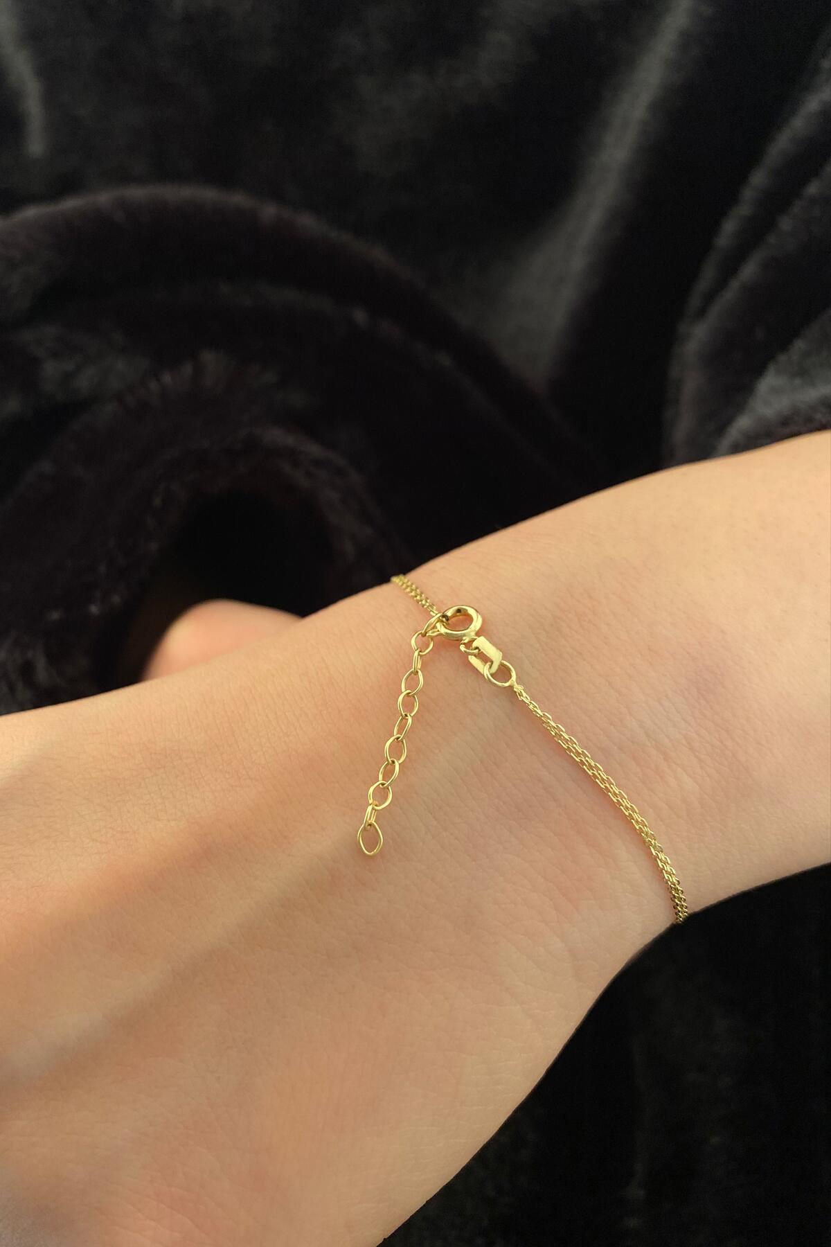 14ct Gold infinity shape Bracelet