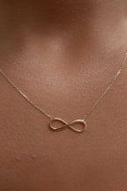 14ct Gold Infinity  Shape Necklace