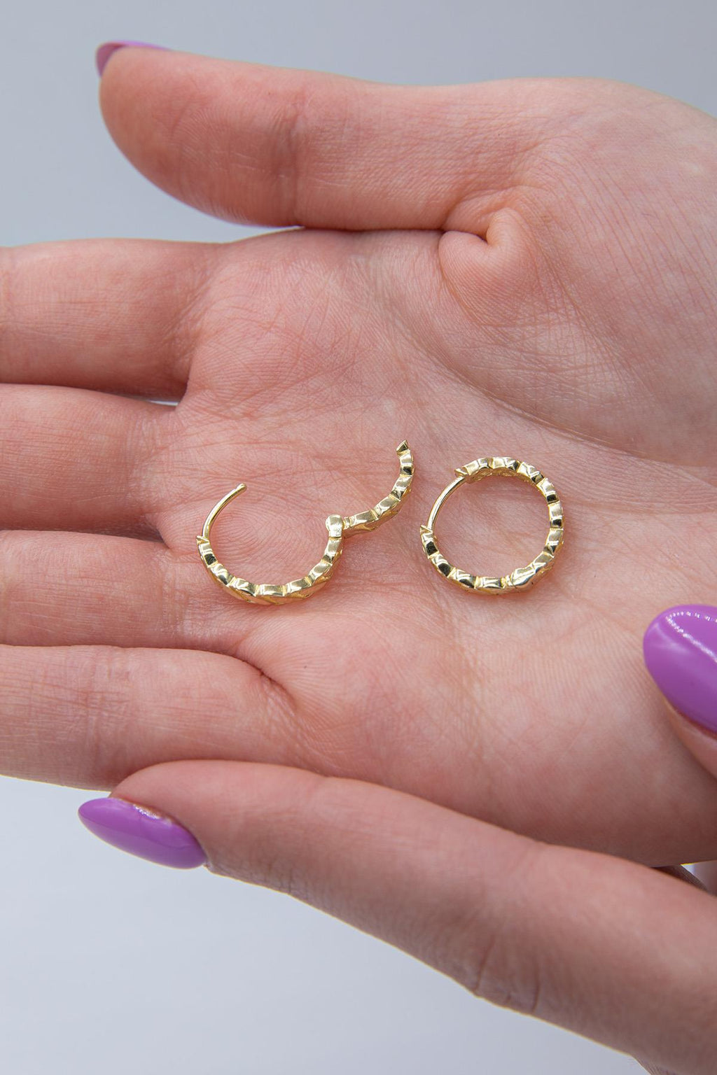 14ct Gold Leaf Huggie Hoop Earrings