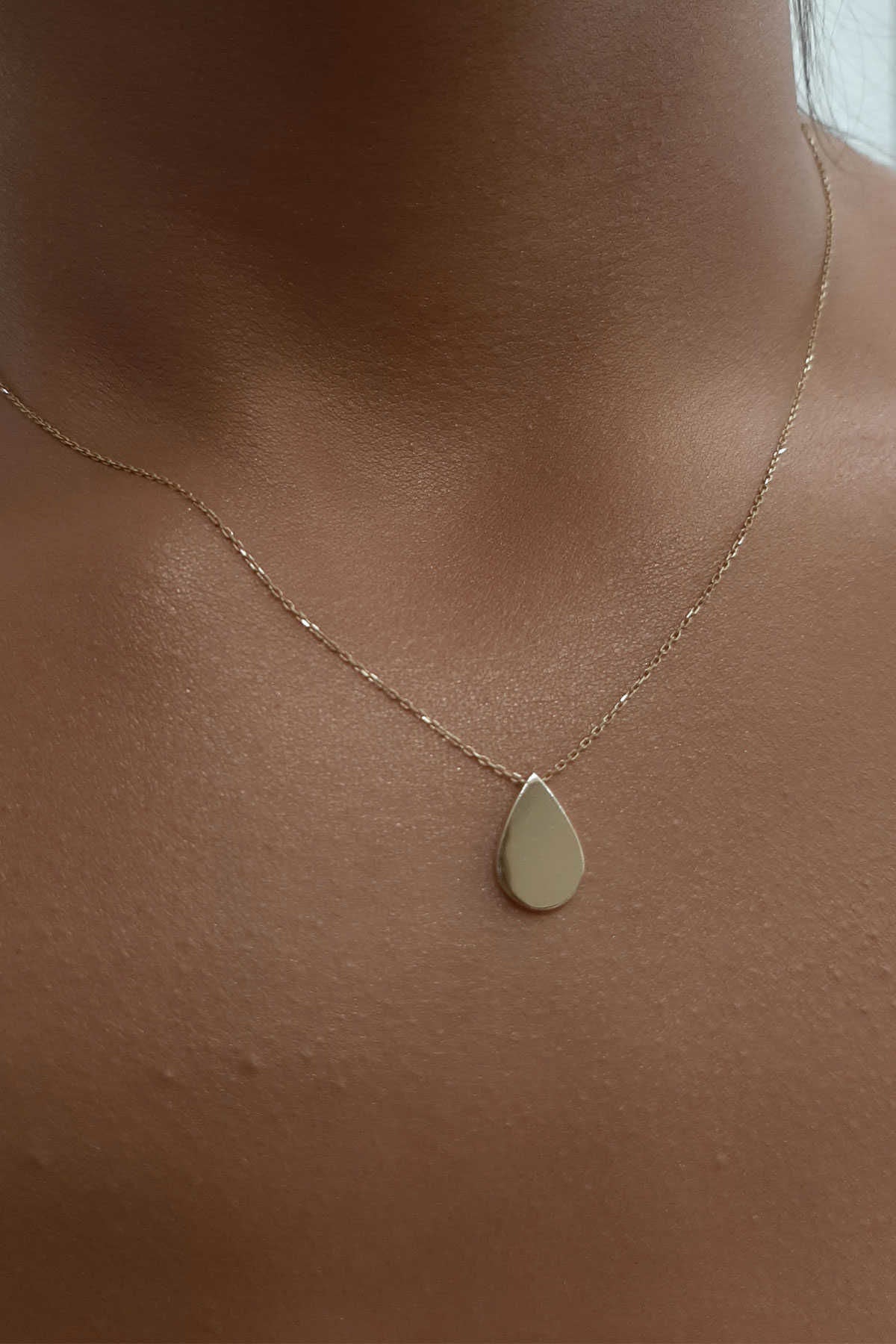 14K Gold Medium Teardrop Shape Necklace