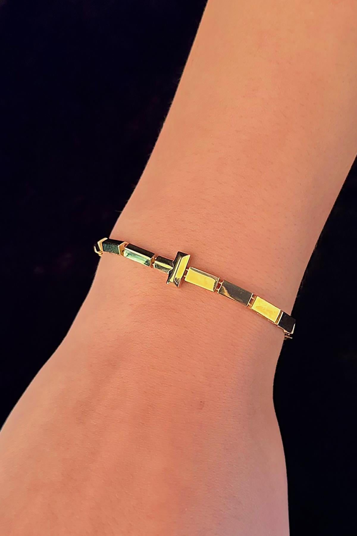 14ct Gold Modern Design T Bracelet