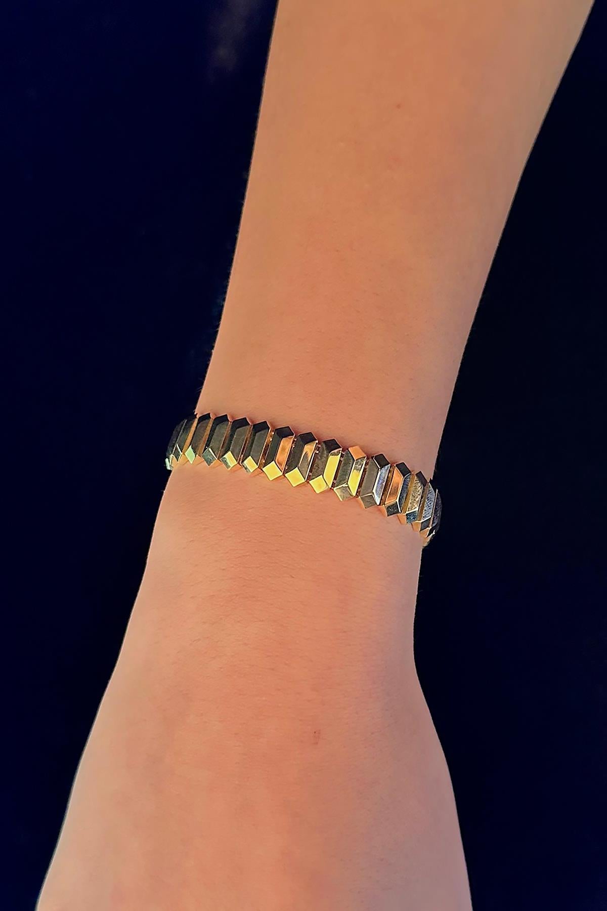 14ct Gold Modern Pyramid Bracelet