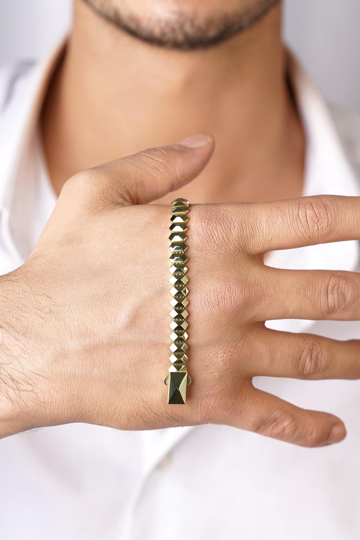 14ct Gold Modern Pyramid Bracelet