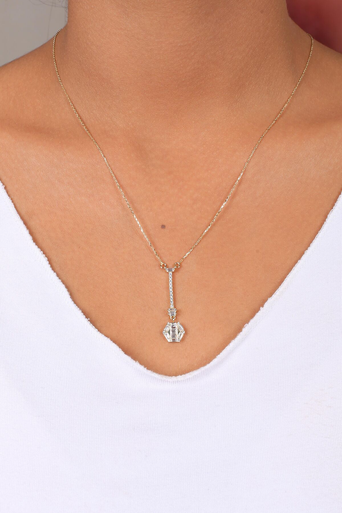 14K Gold Odelia Emerald Necklace