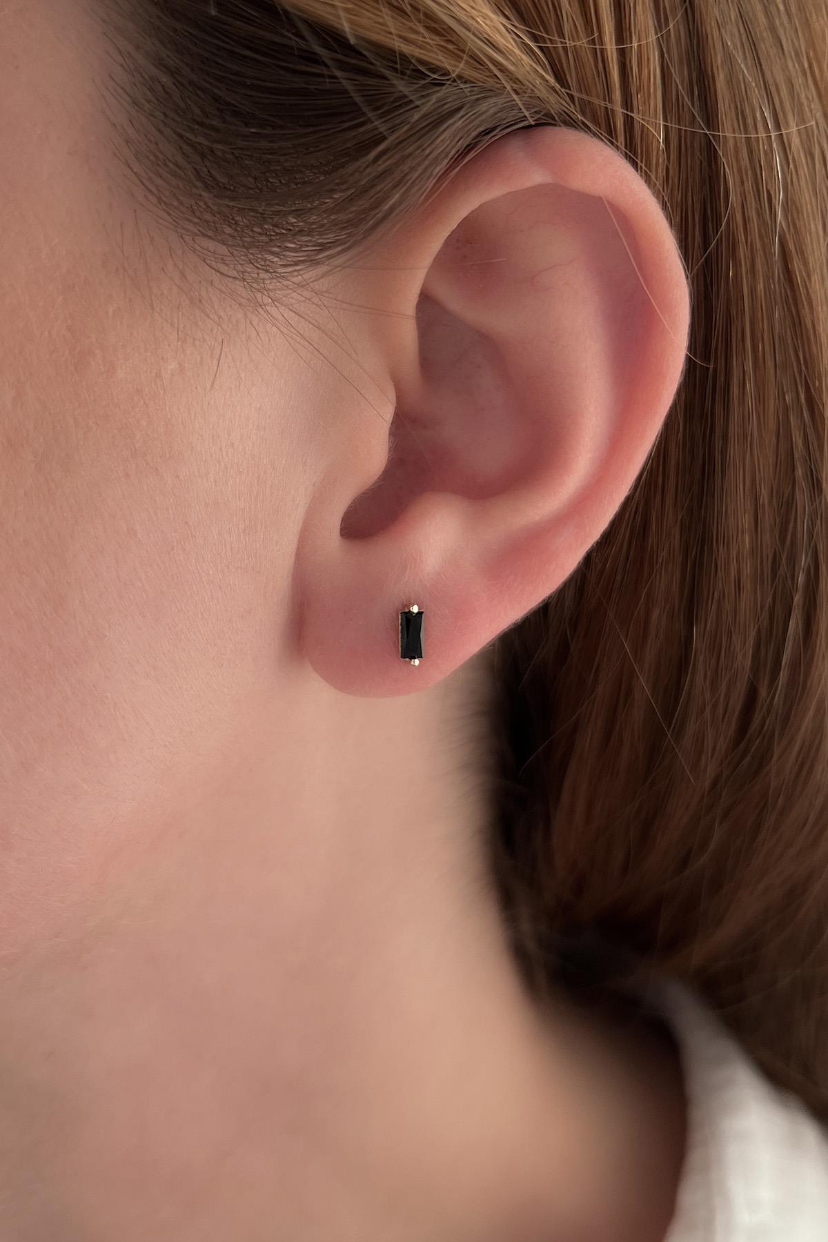 14K Gold Onyx Baguette Stud Earrings