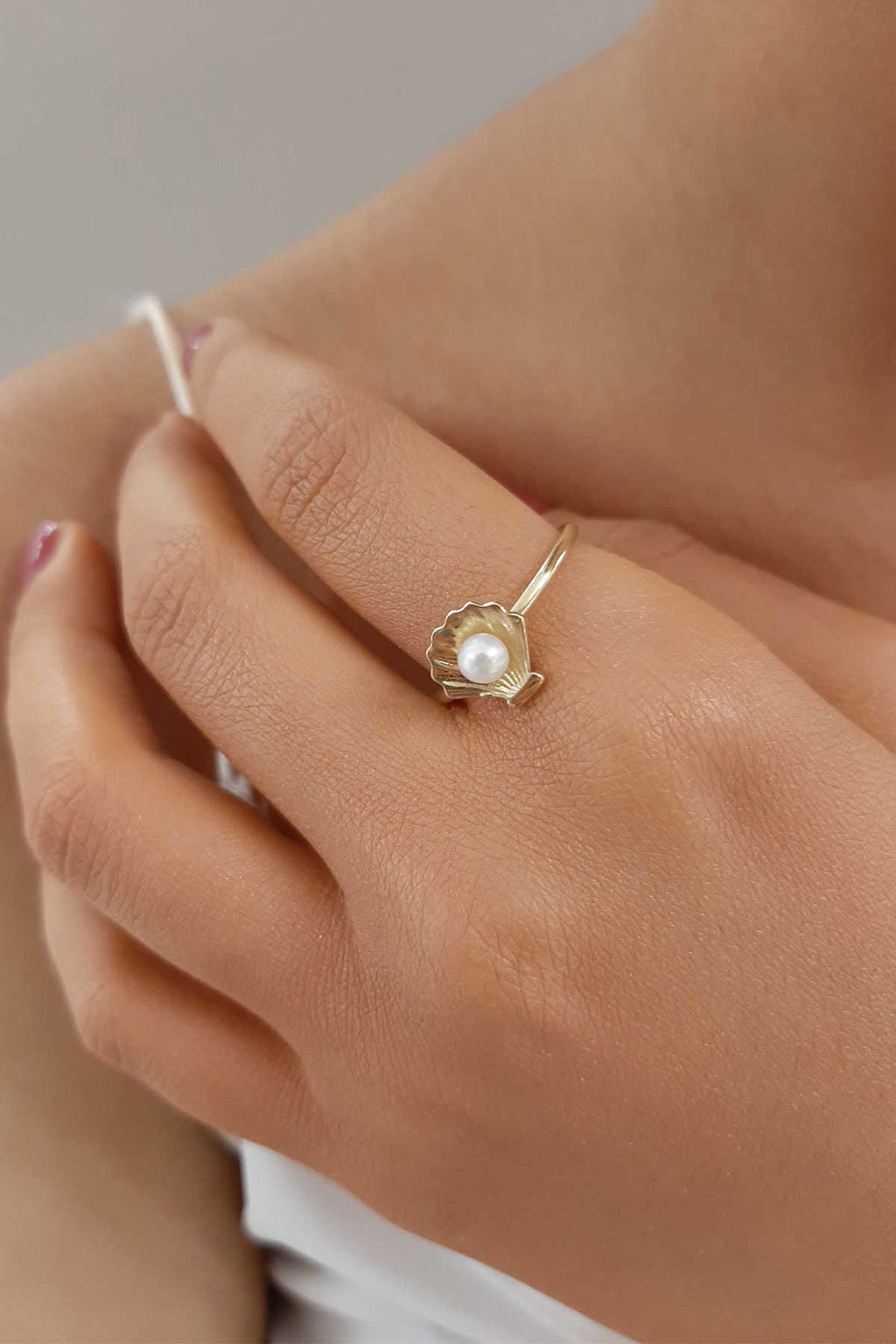 14ct Gold Oyster Pearl Ring