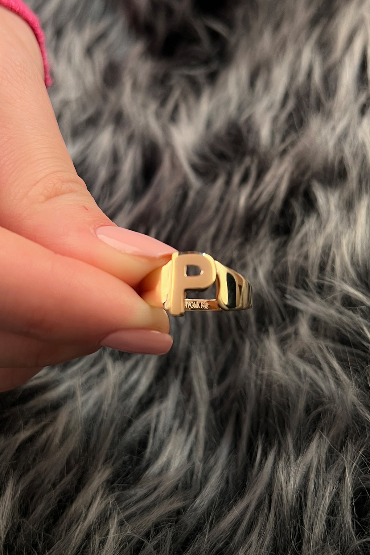 14ct Gold P Initial Ring