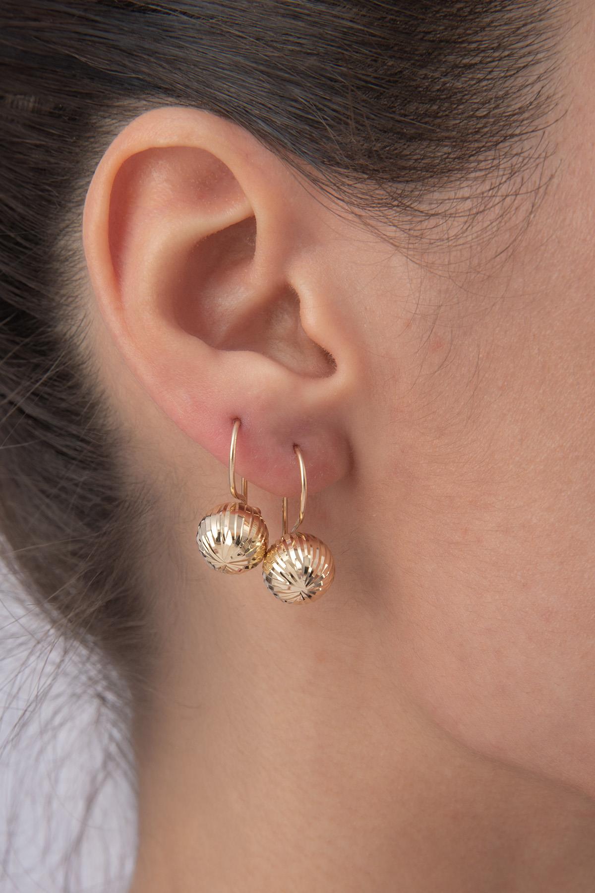 14ct Gold Patterned Euroball Earrings ( Medium )