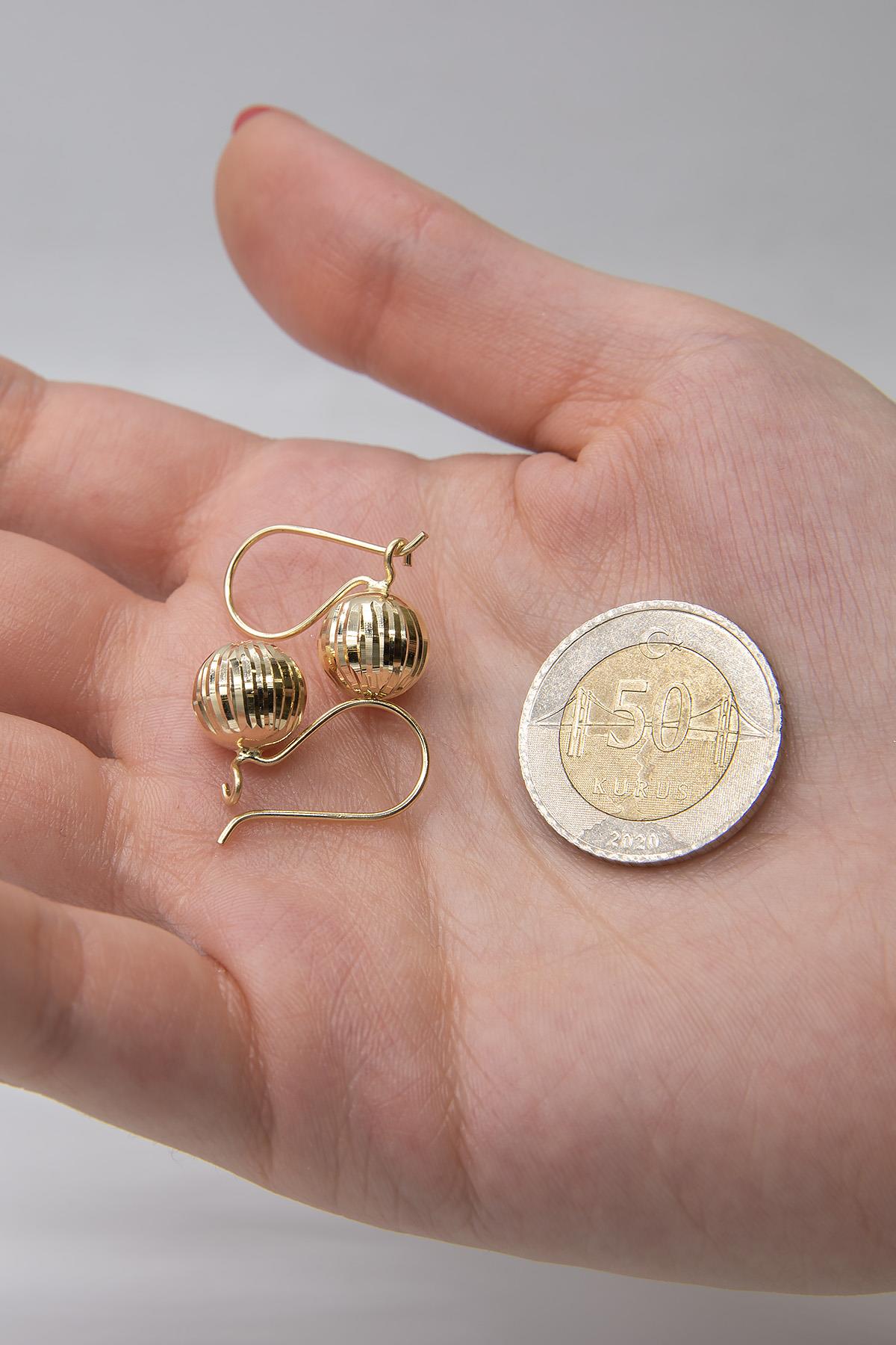14ct Gold Patterned Euroball Earrings ( Medium )