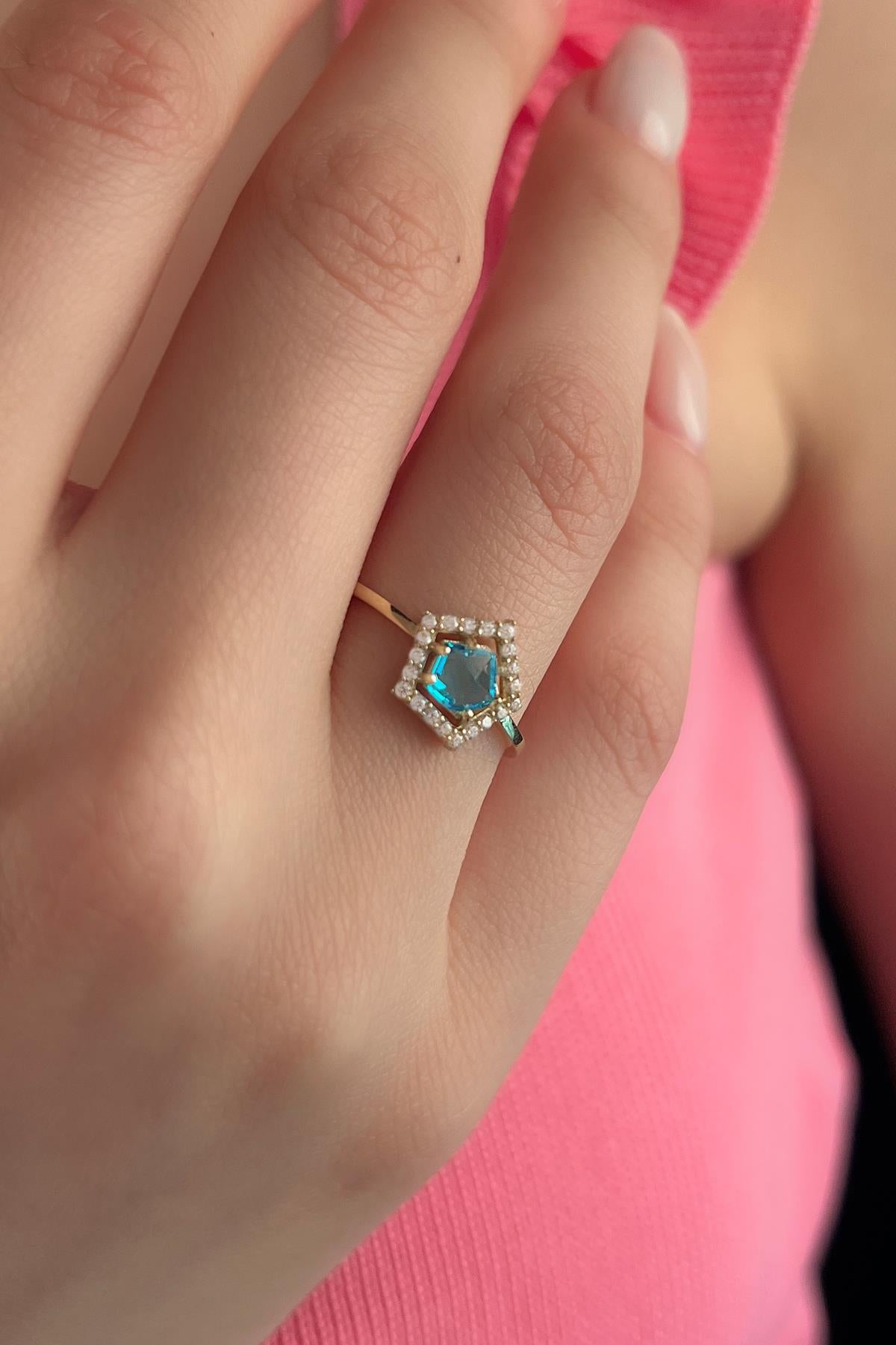 14ct Gold Pentagon Shaped Ring With Blue Aquamarine Stone