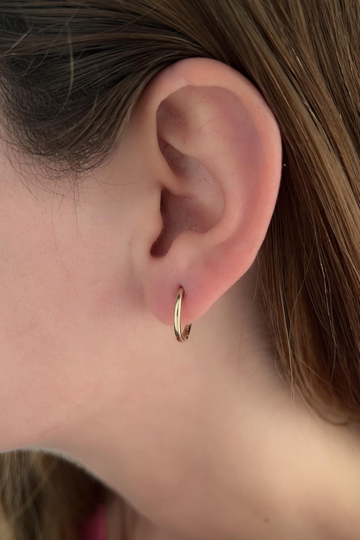 14K  Gold Plain Hoop Earrings