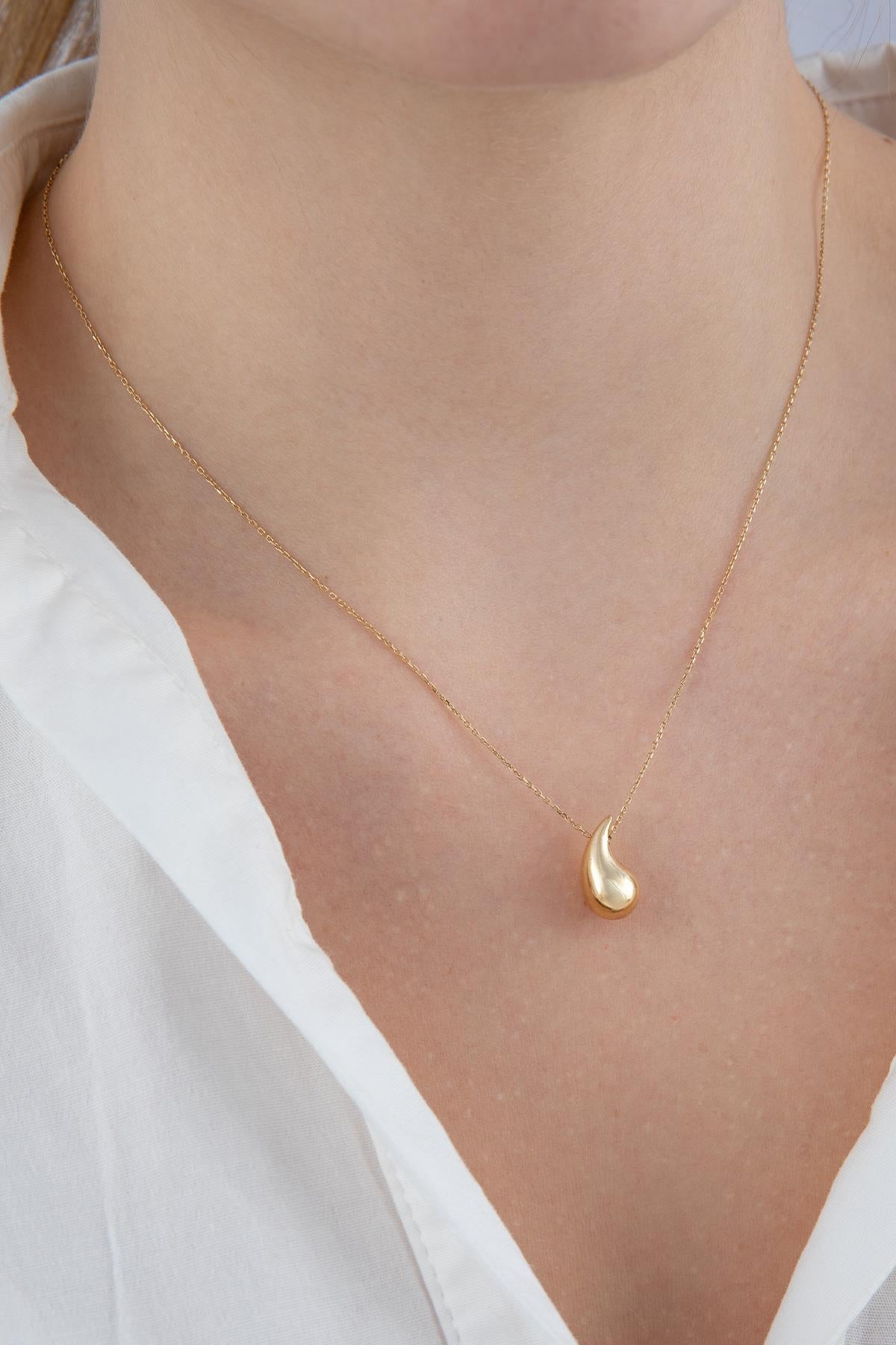 14ct Gold Puff Drop Shape Necklace