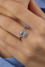 14ct Gold Queen Baguette Ring White