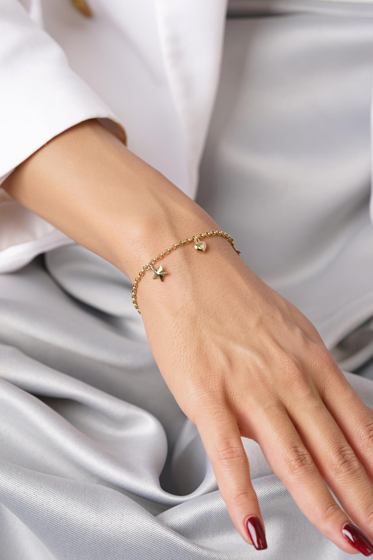 14ct Gold Rolo Star & Heart Charm Bracelet