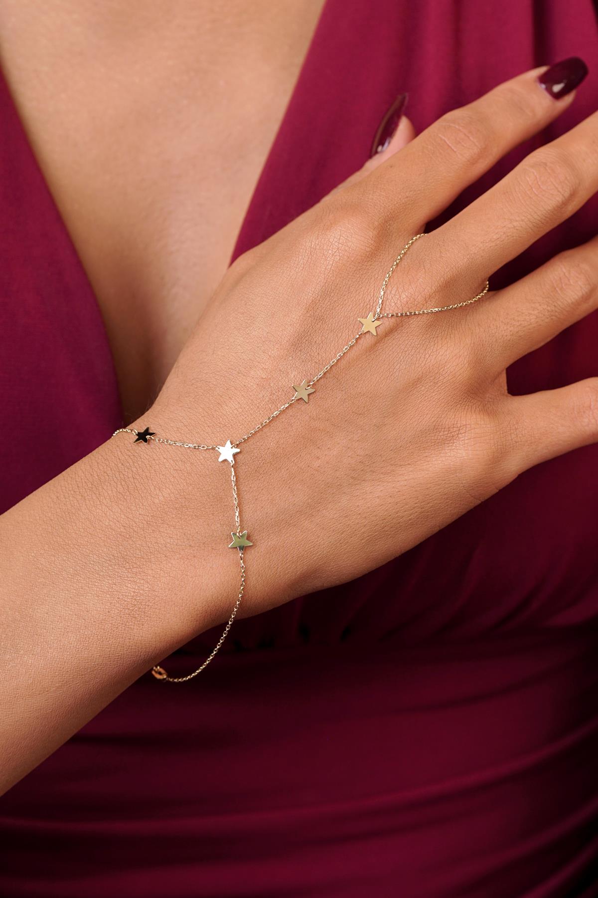 14ct Gold Row of Stars Hand Chain