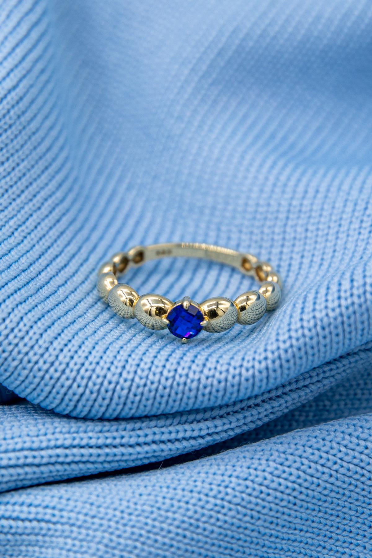 14ct Gold Sapphire Stone Domed Ring