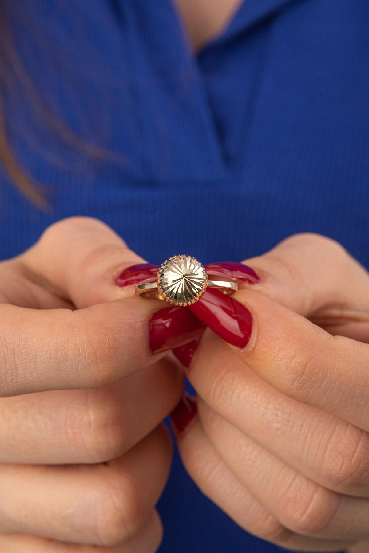 14ct Gold Shiny Ball Ring 2