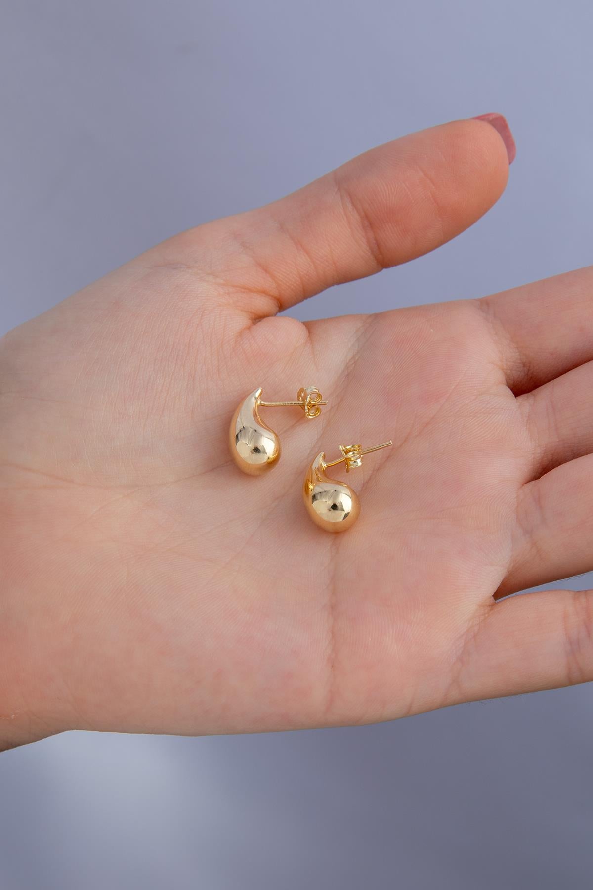 14ct Gold Small Drop Shape Earrings