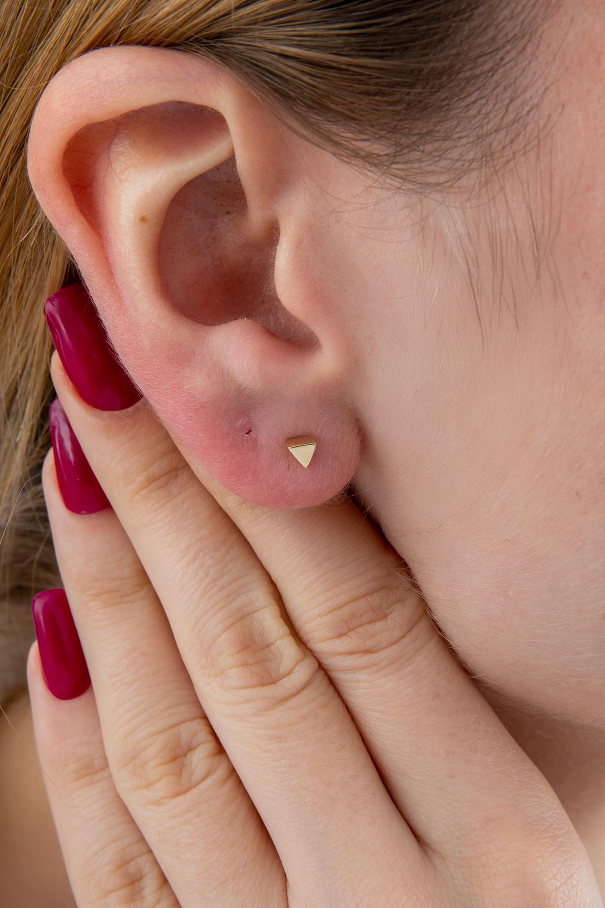 14ct Gold Small Triangle Shape Stud Earrings