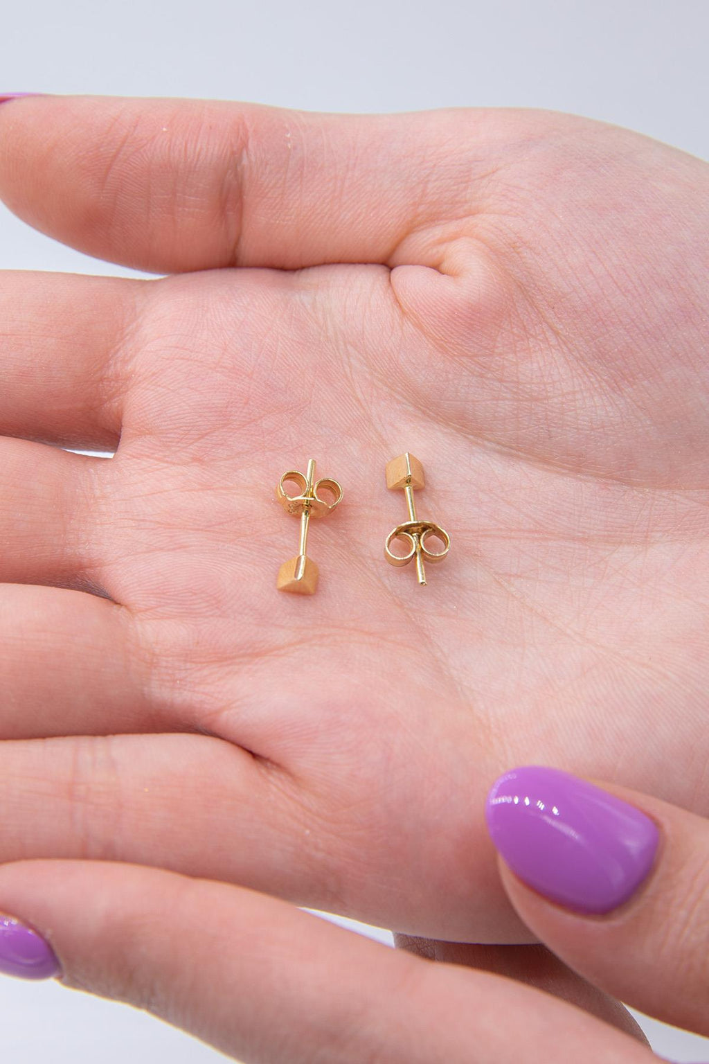 14ct Gold Small Triangle Shape Stud Earrings