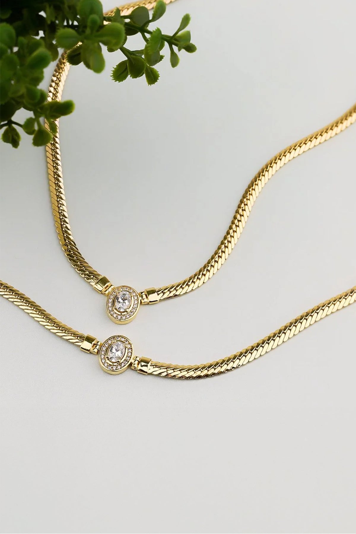 14K Gold Snake Chain Bracelet With Oval Stone