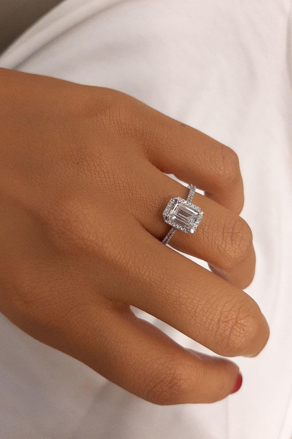 14ct Gold Solitaire Ring