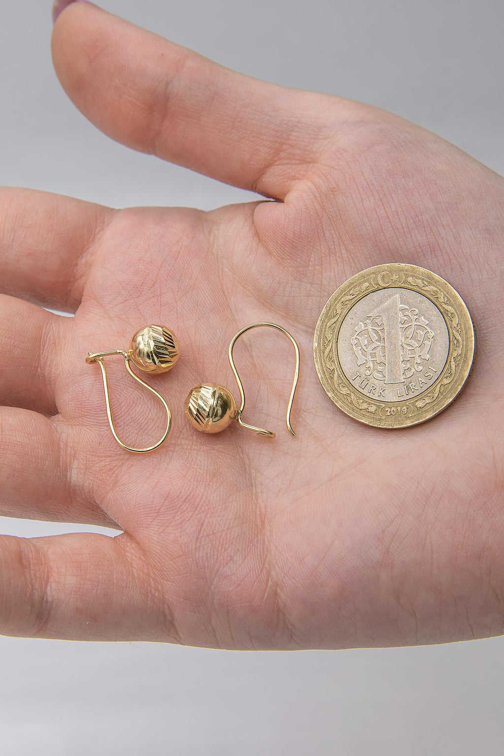 14ct Gold Sparkling Euroball Earrings ( Medium )