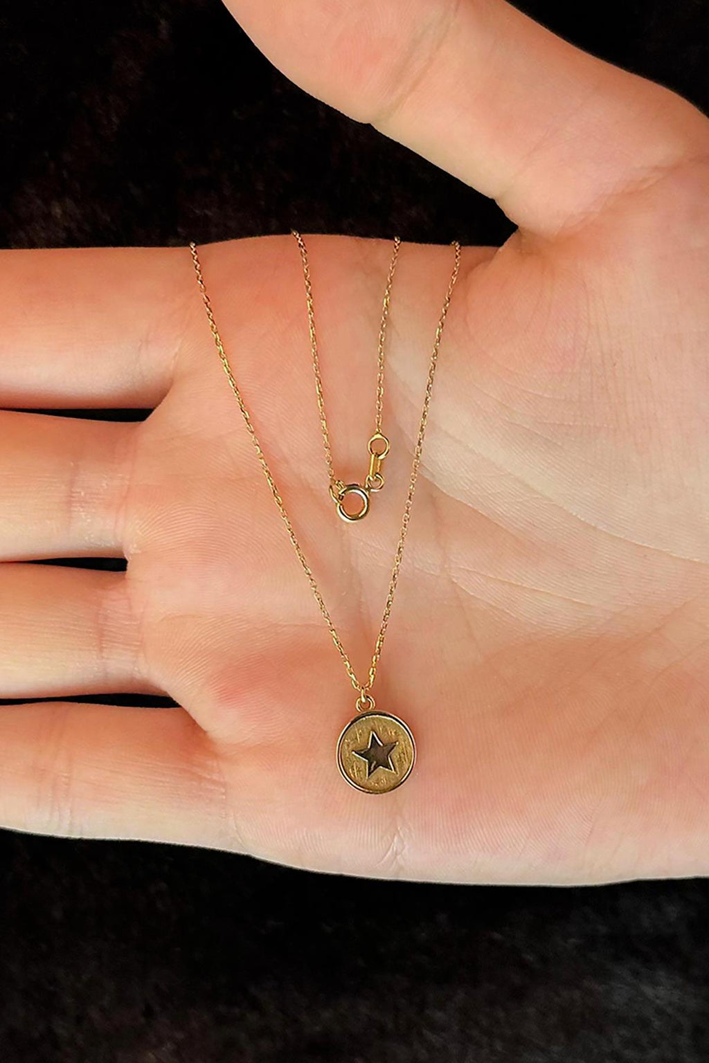 14ct Gold Star Charm Necklace